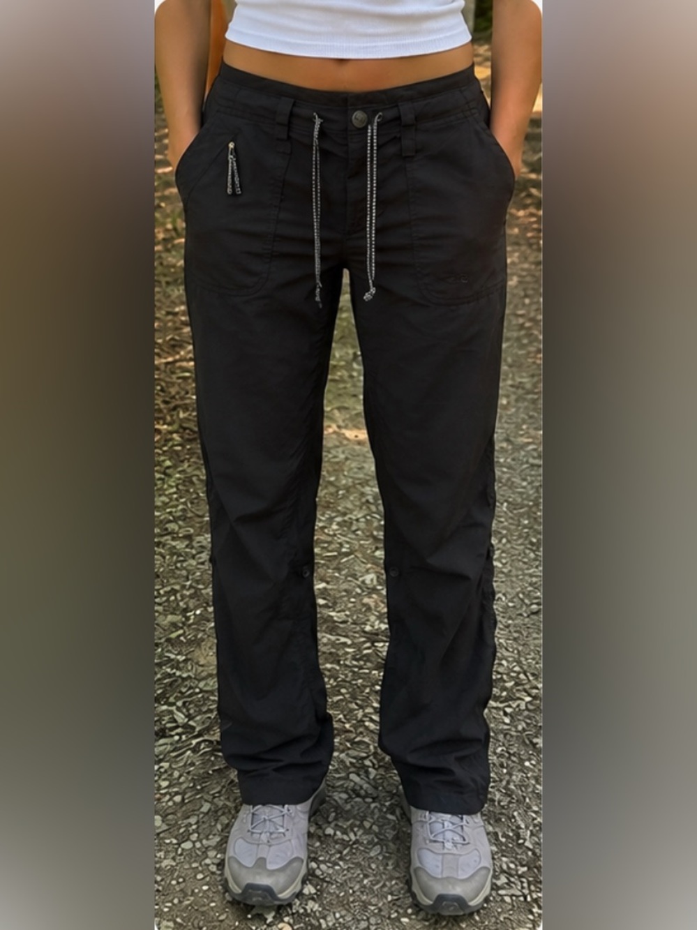 The North Face Lightweight Gorpcore Black Cargo Outdoor Pants Capris Blokecore
